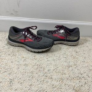 Brooks size 7.5 shoes